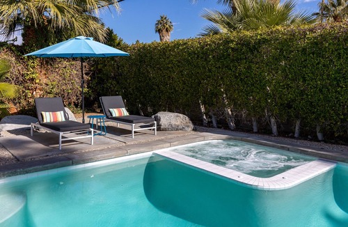 Sunrise Villas House | Deepwell Mid-Century Classic