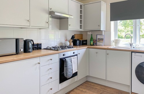 Abbess Roding Cottage | Deer Cottage 2 UK39332