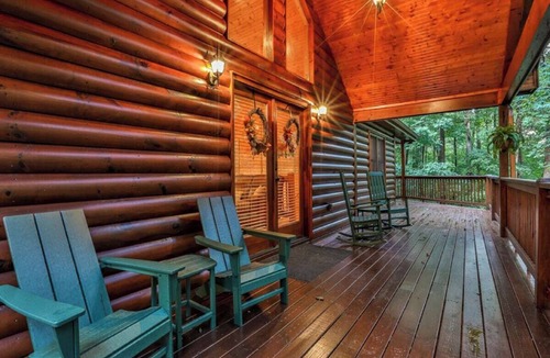 Walnut Mountain Cabin | Deer Haven - Dog Friendly, Game Room -Minimum Age