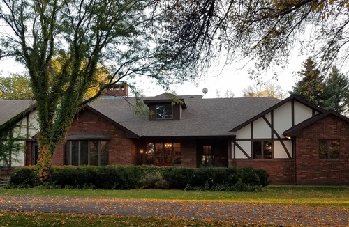 Aberdeen Apartment | Deer Haven for 8