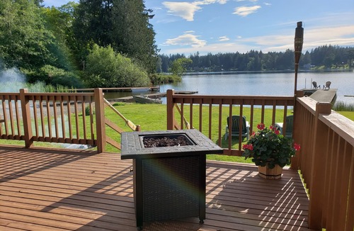 Clinton Cabin | Deer Lake Summer Getaway