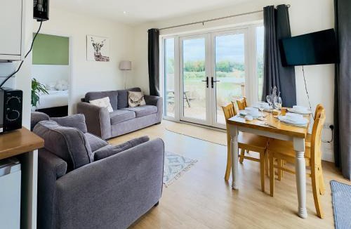 Huntingdon House | Deer Lodge - Ukc4325