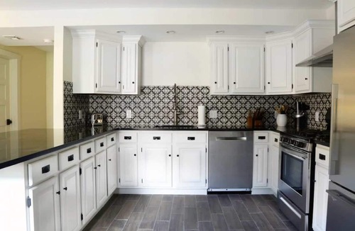 Jeffersonville House | Deer Meadows - Country Lodge with Hot Tub