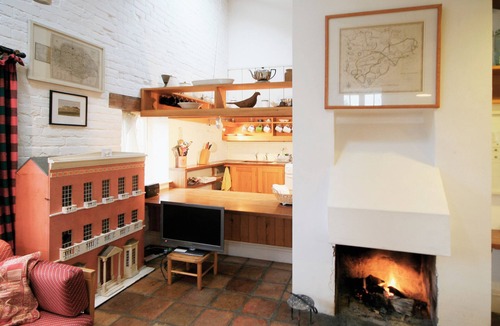 Thorpe Market Cottage | Deer Park Cottage - E2754