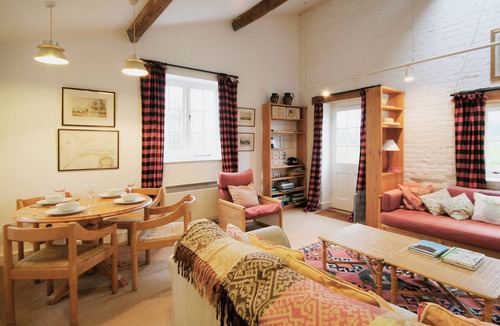 Thorpe Market Cottage | Deer Park Cottage - E2754