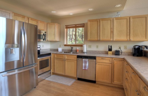 Forest Lakes House | Deer Ridge Cabin | Borders BLM | Dog Friendly | Large Deck