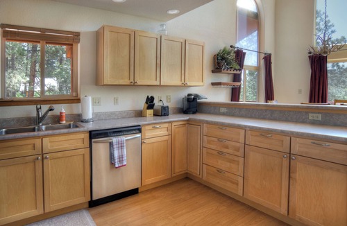 Forest Lakes House | Deer Ridge Cabin | Borders BLM | Dog Friendly | Large Deck