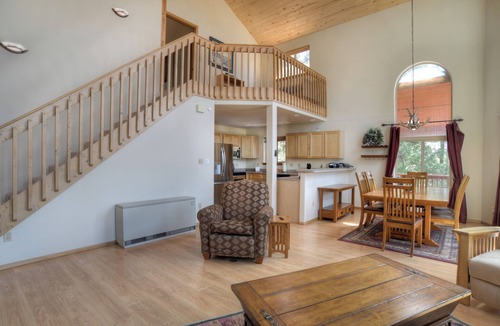Forest Lakes House | Deer Ridge Cabin | Borders BLM | Dog Friendly | Large Deck
