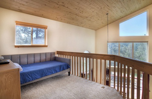 Forest Lakes House | Deer Ridge Cabin | Borders BLM | Dog Friendly | Large Deck