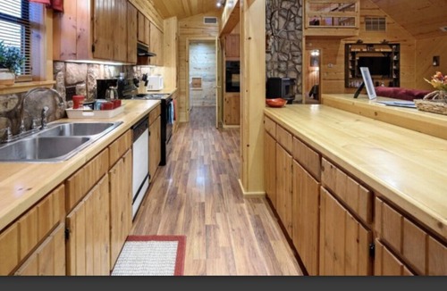 Smithville House | Deer Ridge Retreat