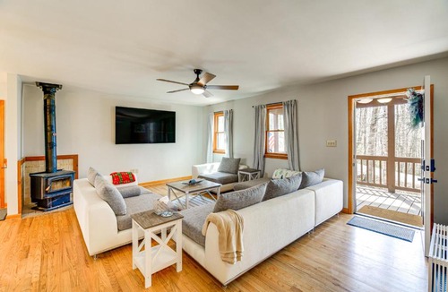 Sparta House | Deer River Retreat: Cabin Feel w/Modern Touches