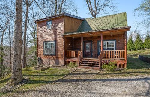 Byrdstown Ski Chalet | Deer Run - A Peaceful cabin hideaway