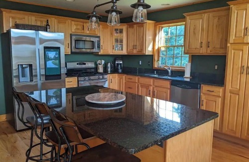 Peach Glen House | Deer Run Lodge - hike, swim, relax, explore!