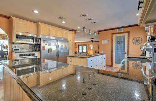 Kresgeville House | Deer Run Retreat W/Indoor Pool & Hot Tub