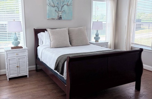 Farmington Other | Deer Sanctuary Pasture Views & Total Relaxation