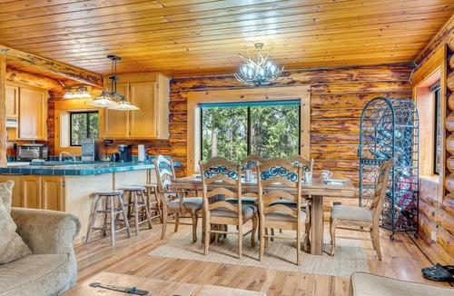 Twain Harte Cabin | Deer Show Cabin + Pool Table