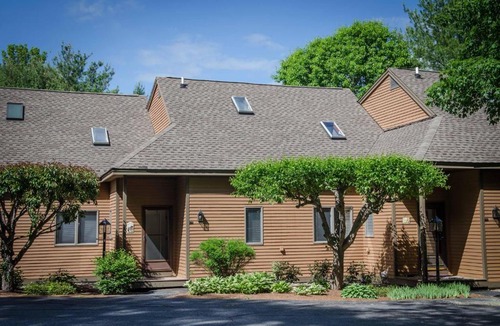 West Hartford House | Deere Run 10C