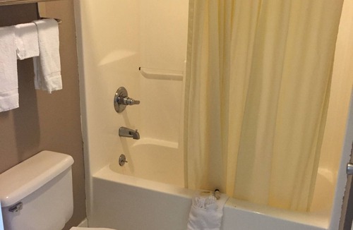 Denver Hotel | Deerfield Inn New Johnsonville