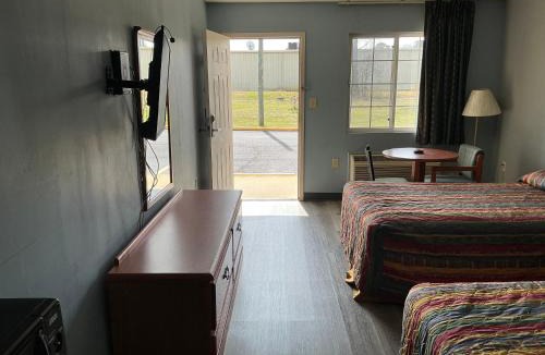 Southside Hotel | Deerfield Inn & Suites