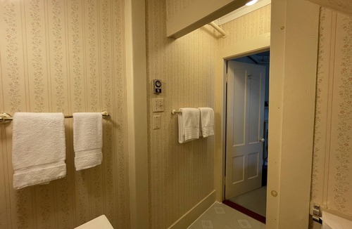 West Dover Bed & Breakfast | Deerfield Valley Inn