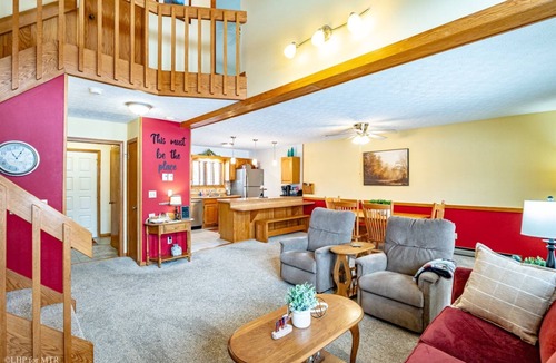 Davis House | Deerfield Village 010