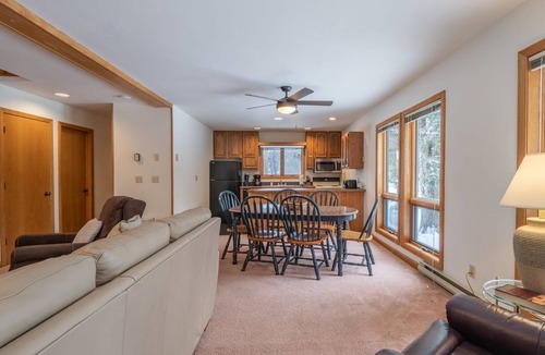 Davis House | Deerfield Village 099