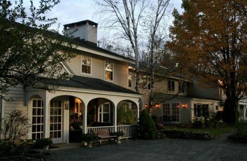 West Dover Hotel | Deerhill Inn