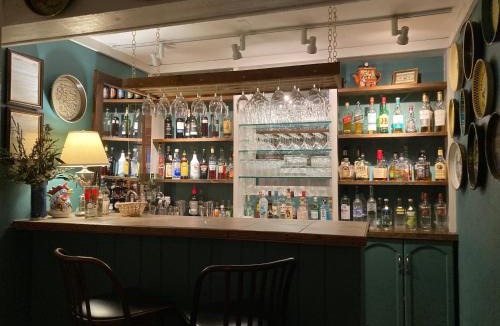 West Dover Hotel | Deerhill Inn