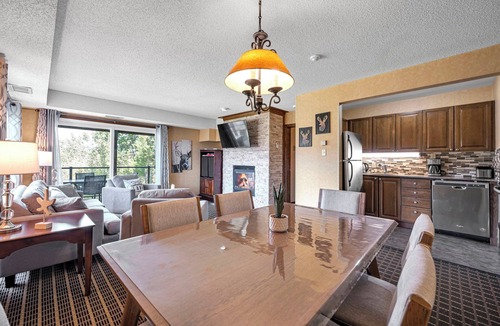 Huntsville Condo | Deerhurst - Private 3 bedroom condo
