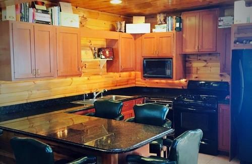 Fishs Eddy House | DeerRidge Estate By Brophy