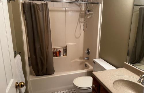 Roselawn Finance Cabin | Deervalley