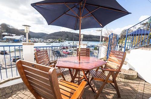 Looe House | Deganwy Hotel