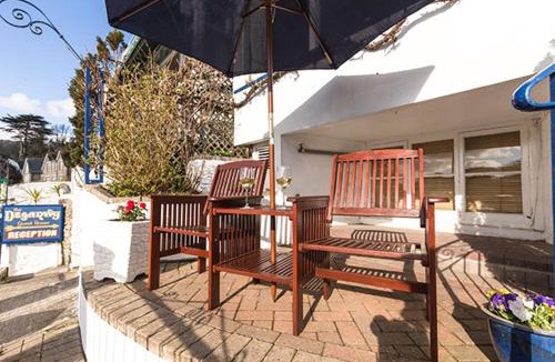 Looe House | Deganwy Hotel