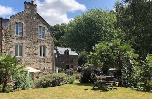 Lanvallay Apartment | Degas - Dinan, charming riverside apartment