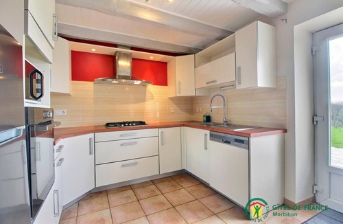 Guegon House | Degemer Douar - GUEGON