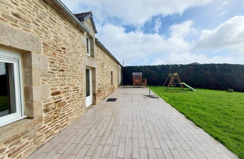 Guegon House | Degemer Douar - GUEGON