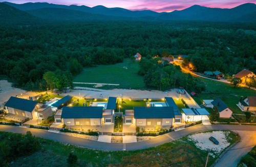 Lovinac House | Degenia Velebitica