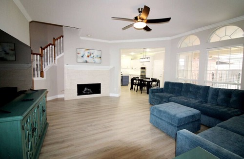 McKinney Apartment | Deja Blue Lagoon & Games