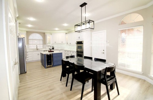 McKinney Apartment | Deja Blue Lagoon & Games