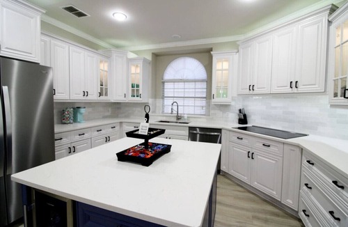 McKinney Apartment | Deja Blue Lagoon & Games