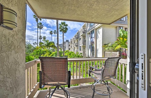 Townsite Apartment | Deja Blue Oceanside Condo on Beach with Pools!
