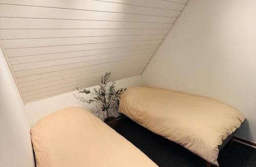 Varde Villa | Dejlig hus i hjertet af Varde med egen Terrasse og alt du behøver som håndklæder og sengelinned