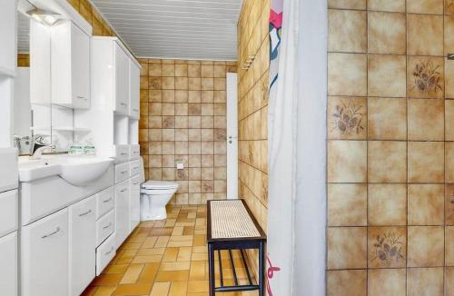 Faaborg Villa | Dejlig hus med vildmarksbad