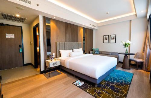 Suko Manunggal Hotel | Deka Hotel Surabaya HR Muhammad