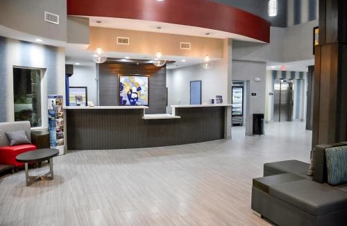 Shreveport Hotel | Del-Mar Airport Inn & Suites
