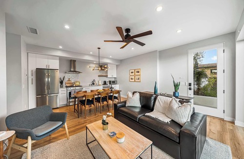 Del Mar Heights Apartment | Del Mar Retreat - Spa, BBQ, Firepit, AC, Laundry