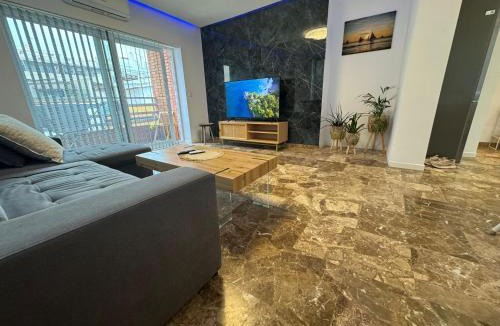 Sagunto Apartment | Del Mar three bed flat.