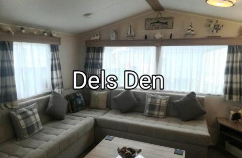 Clacton-on-Sea Apartment | Del's den lakeside weeley bridge