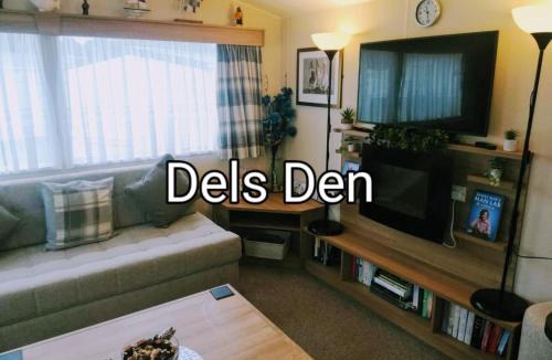 Clacton-on-Sea Apartment | Del's den lakeside weeley bridge
