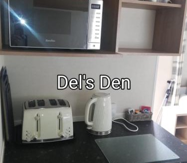 Clacton-on-Sea Apartment | Del's den lakeside weeley bridge